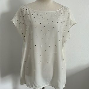LOFT Cream Short Sleeved Sparkle Blouse